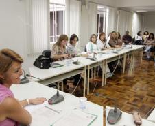 Secretária da Família e Desenvolvimento Social e presidente do Provopar Estadual, Fernanda Richa, participa da reunião da CIB.Foto:Rogério Machado/SEDS