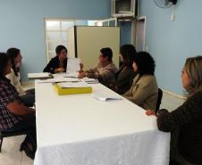 A Secretaria da Família e Desenvolvimento Social (Seds) realizou visita técnica ao município de Novo Itacolomi, região Norte do Estado, na segunda quinzena de julho. A equipe do escritório regional de Apucarana se reuniu com o órgão gestor de assistência social e técnicos do Centro de Referência de Assistência Social (Cras) para tratar de demandas referentes ao Plano de Providências e Metas da Comissão Intergestores Bipartite do Estado (Cib-PR).Foto:ER Apucarana