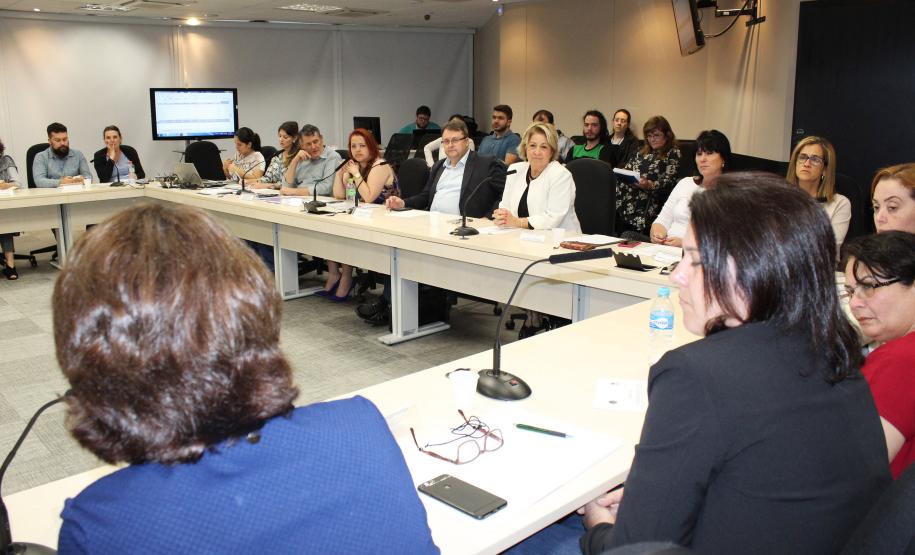 Secretária da Família e Desenvolvimento Social, Nádia Moura, participa da reunião do CIB - Foto: Aliocha Maurício/SEDS